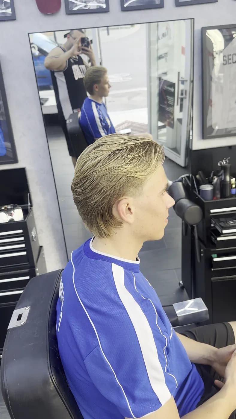 Sidepart — Scherenschnitt