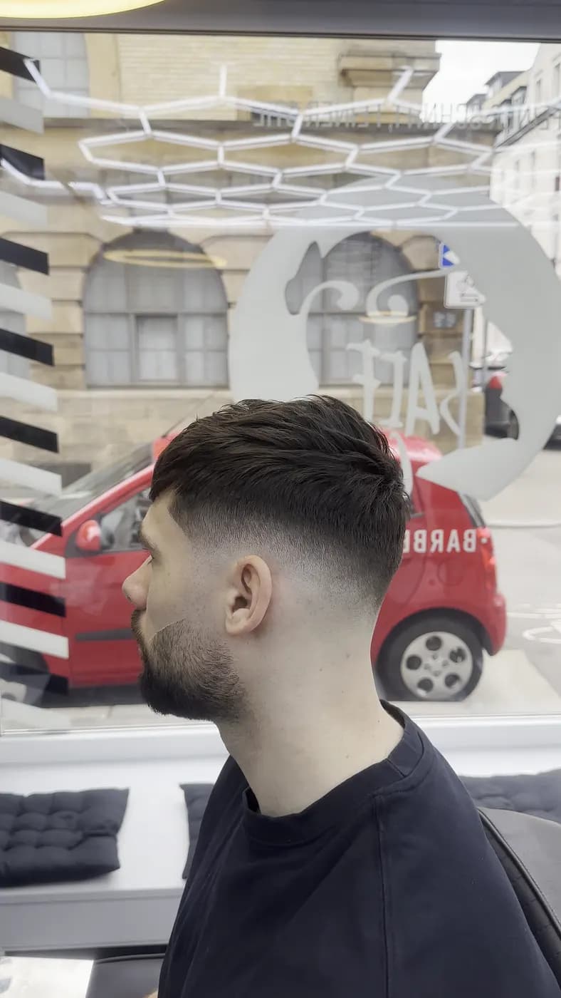 Taper Fade — im Profil